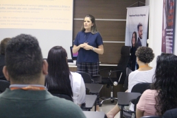 Palestra AProteção da Mulher no Mercado de Trabalho_Ana Paula Pavelski